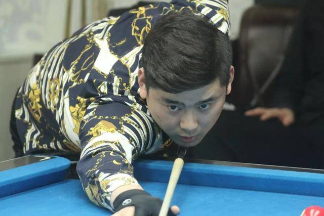 他以出色的 他以出色的