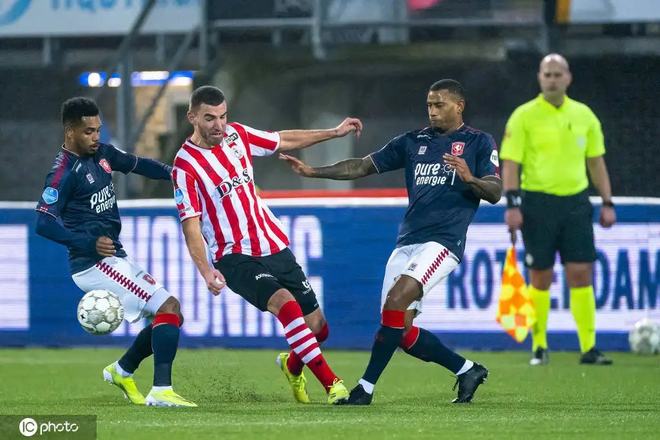 球队主教练 球队主教练