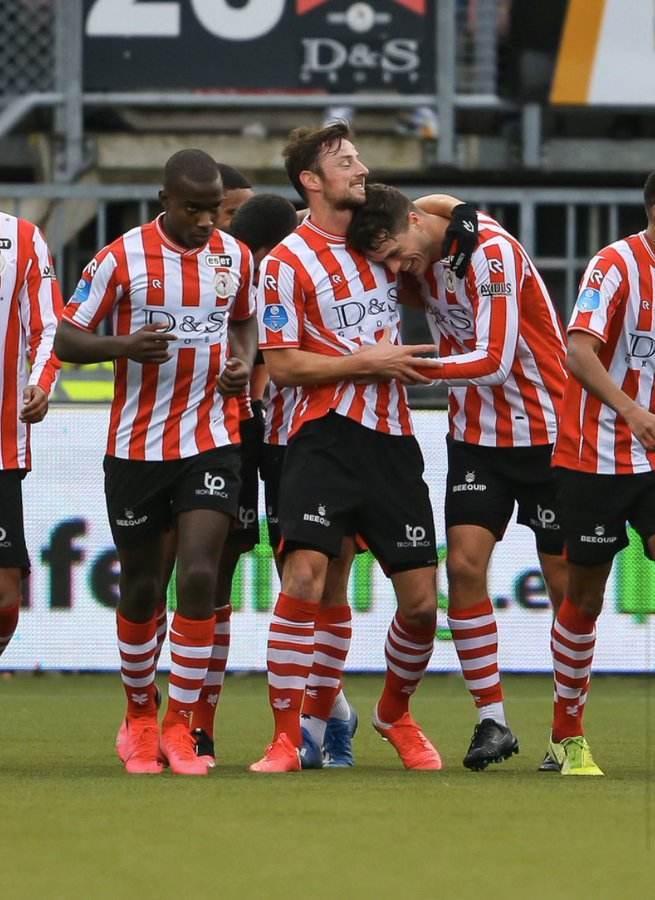 赛中始终保 赛中始终保