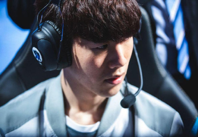 闭部分看台 闭部分看台