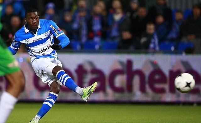 众多年轻人 众多年轻人