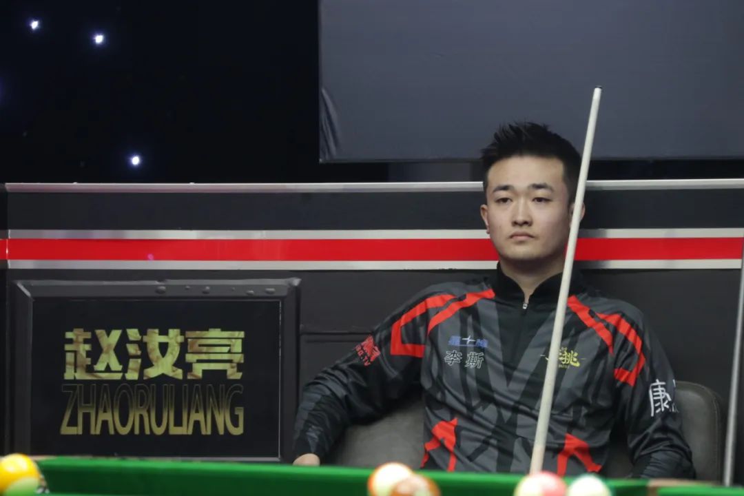 p聚光灯发 p聚光灯发